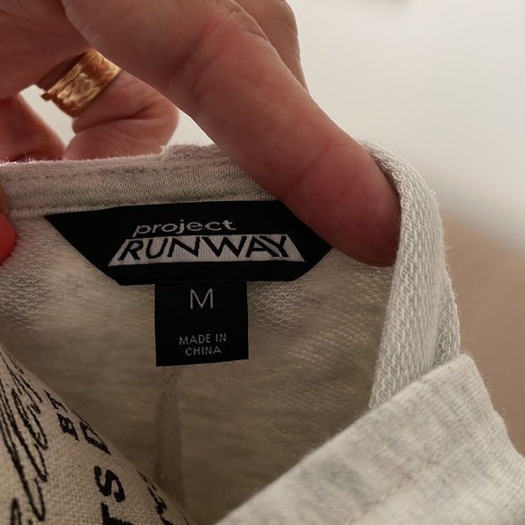 Long sleeve dress - Picture 6 of 7